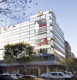 El edificio se encuentra en pleno barrio de Salamanca