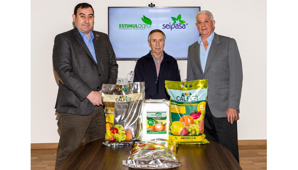 El CEO de Seipasa, Pedro Luis Peleato, y los representantes de Estimul-Agro, Francisco Hueso y Cristbal Dauder