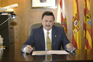 Victoriano Herrinz, alcalde de La Almunia