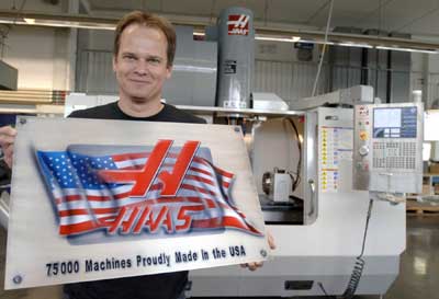 Steffen Br�ck, gerente general de Haas Factory Outlet para Baden-W�rttemberg � Nord, una divisi�n de M�quinas Br�ck