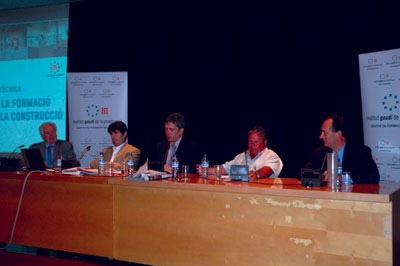 Momento de la mesa redonda organizada por el Institut Gaud en Construmat