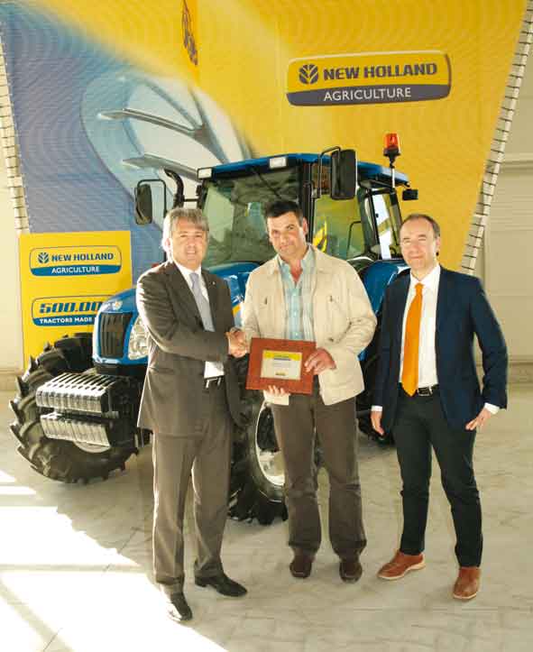 Ceremonia de entrega del tractor 500.000 en Jesi (Italia)