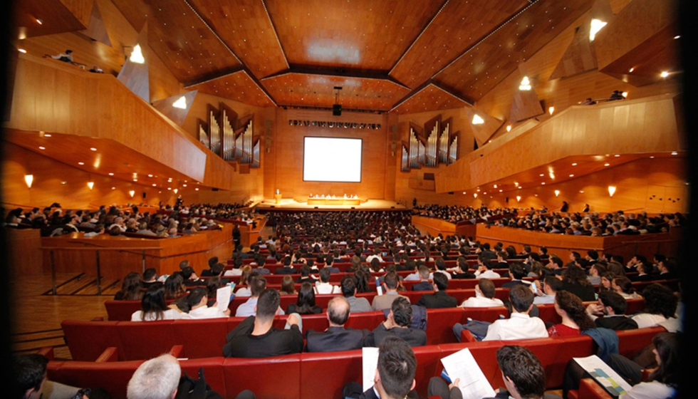 El Auditorio del Palacio Euskalduna fue el escenario de entrega de los diplomas