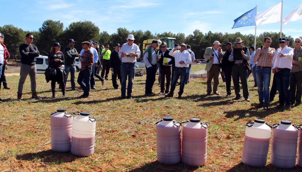 A la Izquierda la gasolina necesaria para 1 ha en AC y a la derecha en agricultura convencional