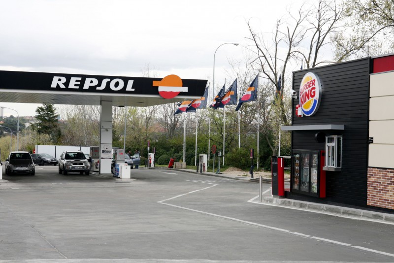 El acuerdo se desarrolla bajo la marca Auto King, con unas instalaciones anexas a las estaciones de servicio. // FOTO: Javier Jimnez...