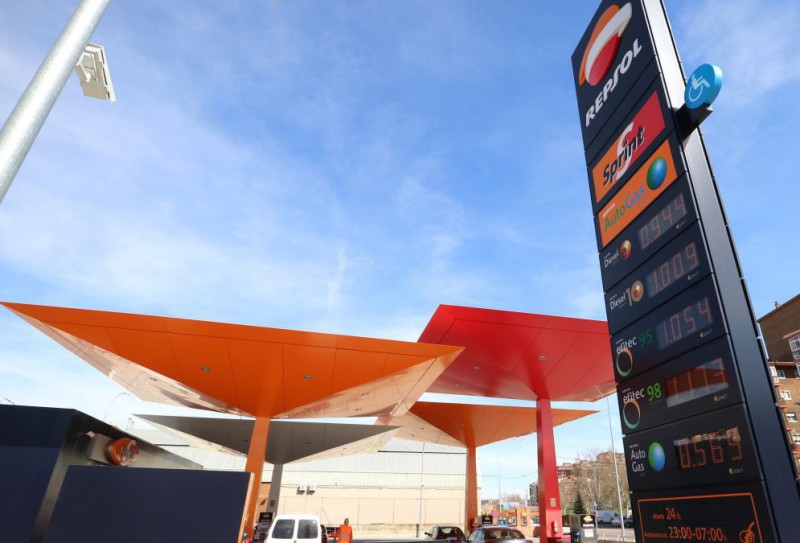 Entre enero y marzo de este ao se consumieron en Castilla y Len 449.400 toneladas de carburantes de automocin