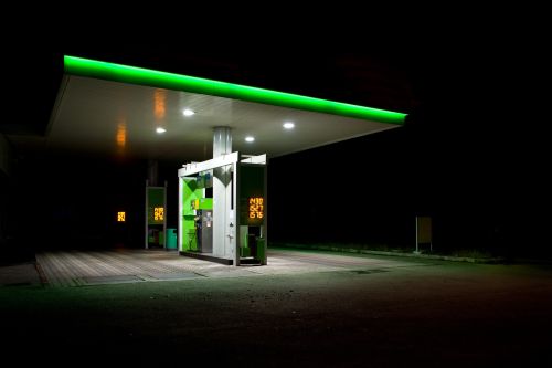 La CNMC propone que las gasolineras desatendidas no deban cumplir algunos requisitos que s afectan a las estaciones de servicio con personal...