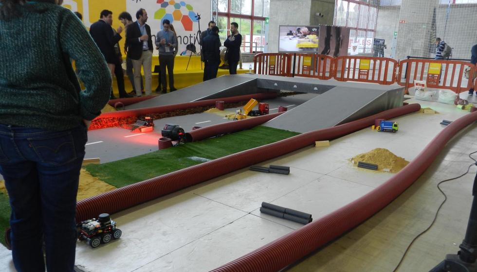 Circuito del Challenge Internacional de Robots Autnomos en la Feria Global Robot Expo