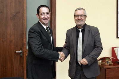 De izquierda a derecha...