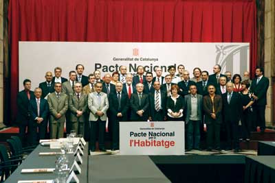 Foto de grupo despus de la firma del Pacto Nacional