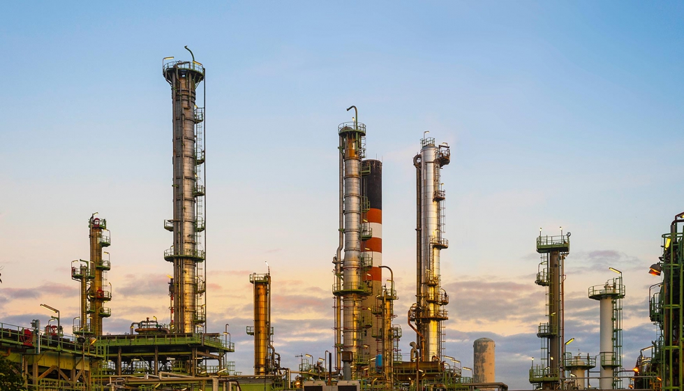 Las innovaciones implementadas en la refinera de La Corua permitirn reducir en 6.000 toneladas las emisiones de CO2...