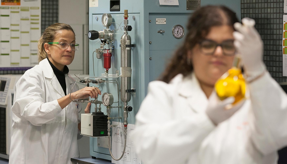 El equipo de tcnicos del laboratorio de Reganosa posee una extensa formacin en la norma de gestin de calidad de los laboratorios (ISO 17025)...