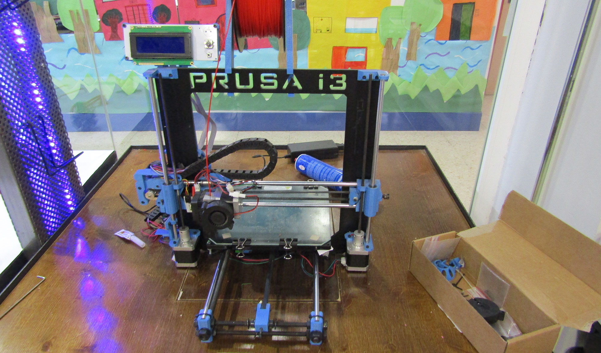 Una de las tecnologas que emplean en el aula de robtica es el diseo y la impresin 3D