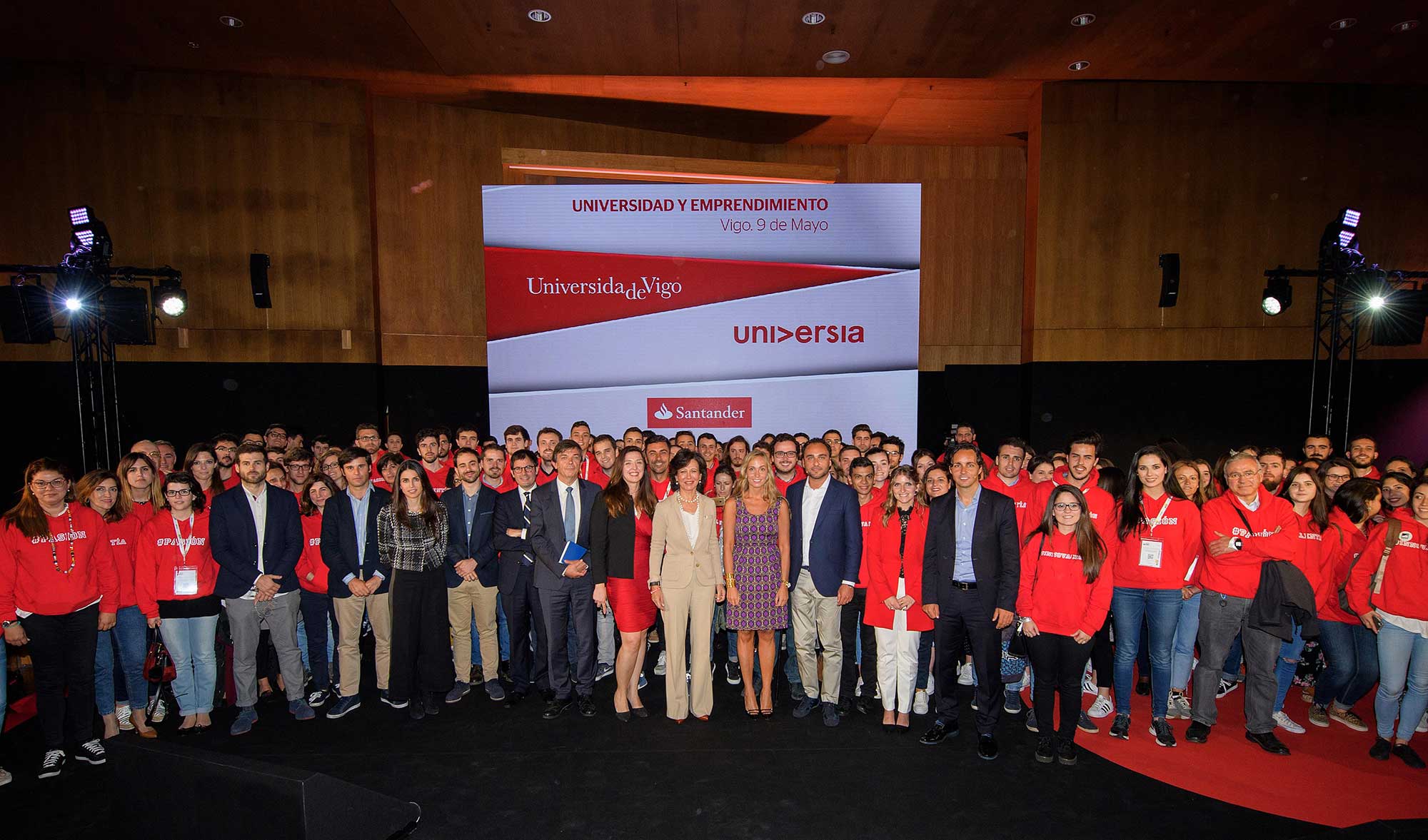 Banco Santander organiz un gran encuentro entre el mundo de la universidad y el emprendimiento...