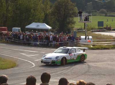 An articulated platform of 16 m Euroloc Group took pictures of the Rally Costa Brava