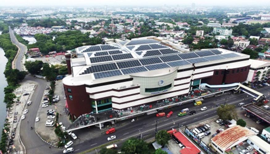 Un total de 46 inversores Fronius Symo abastecen con energa verde un centro comercial en la ciudad filipina de Ilolo