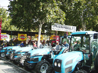 Tracto Minguell expuso en su stand una gama de tractores, con modelos de Landini, McCormick y Antonio Carraro...