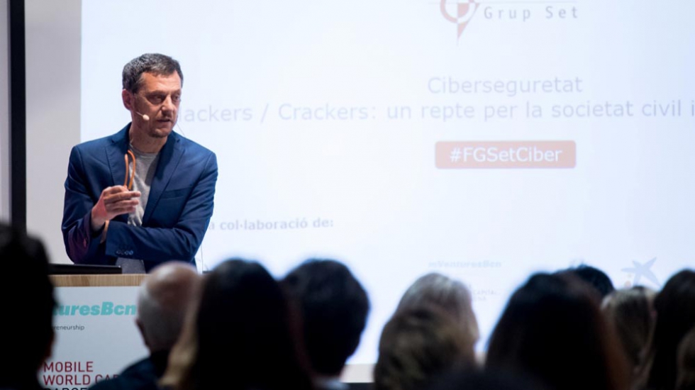 Javier Creus, fundador de Ideas for Change, exponiendo las conclusiones del encuentro