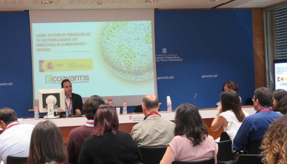 Cristobal Duarte, director tcnico de Ecoavantis presentando e-SIAB en Barcelona