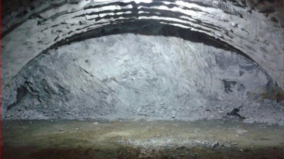 Foto 17: Excavaci�n en metabasitos