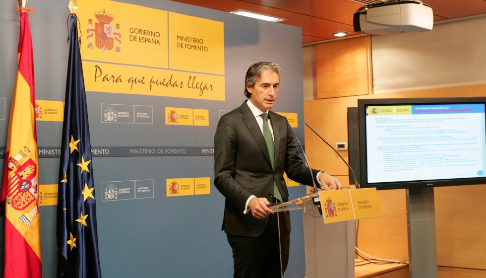 El ministro de Fomento, igo de la Serna, durante la presentacin del nuevo Plan Estatal de Vivienda 2018-2021