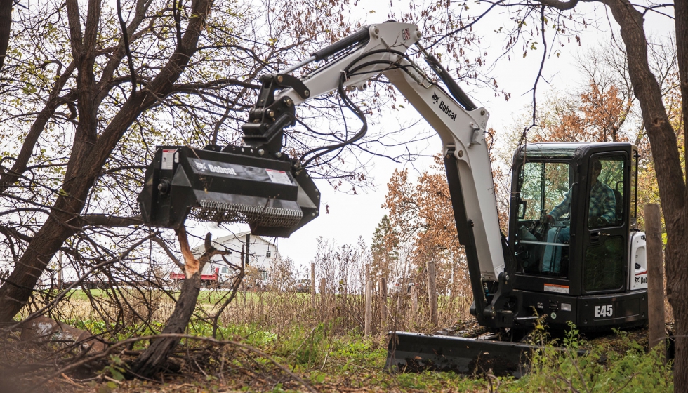 Nuevas desbrozadoras de martillos para excavadoras Bobcat - Agricultura