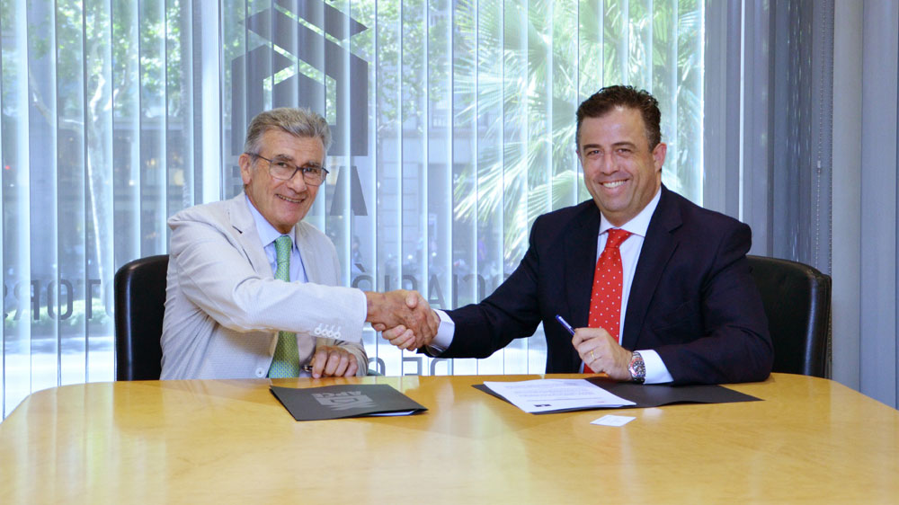 El presidente de APCE, Llus Mars Garca (izquierda) y el director general de Ursa, Ramn Ros Castell...