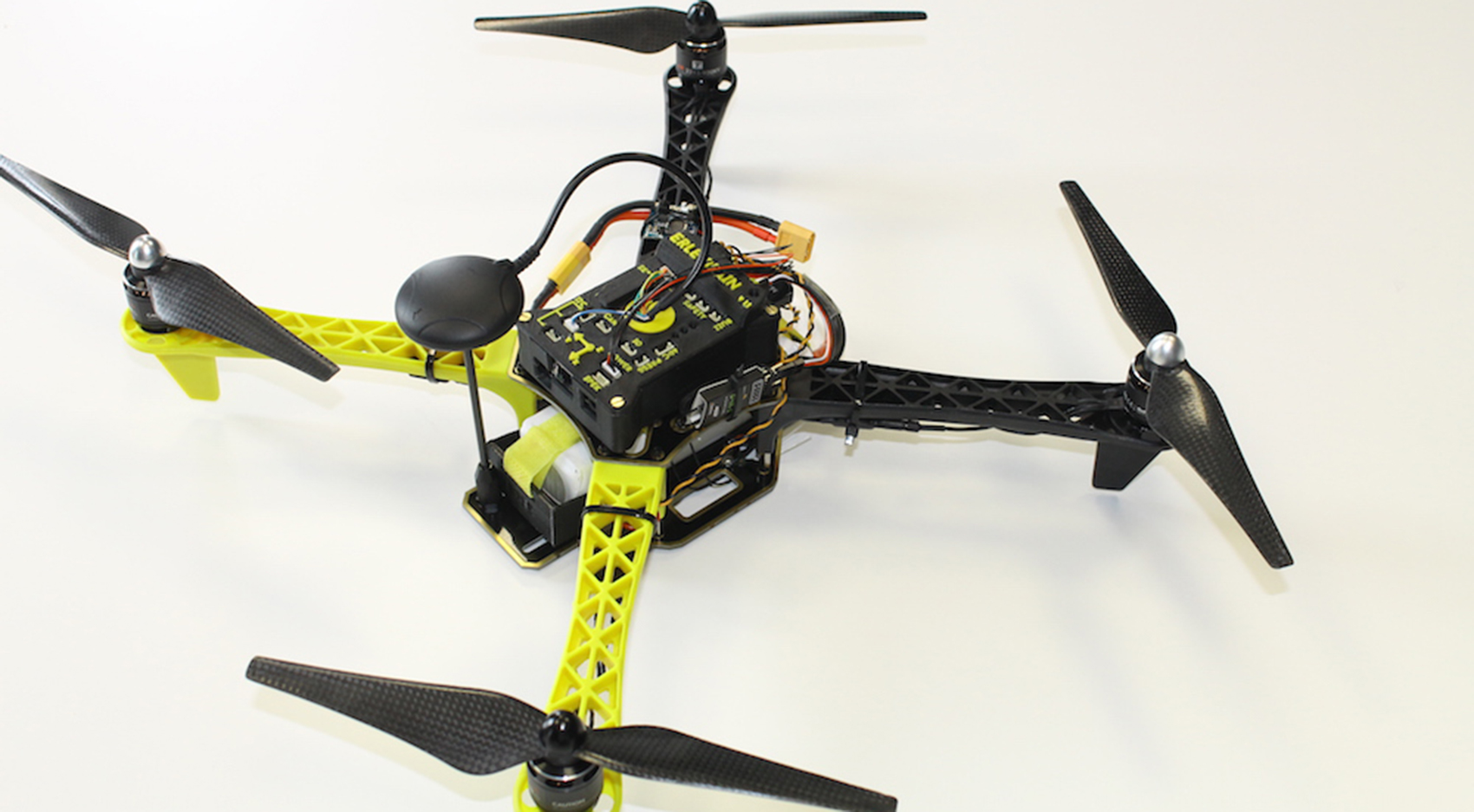 Para los profesores, el uso de drones puede ser una herramienta ms confortable para ensear programacin, mecnica...