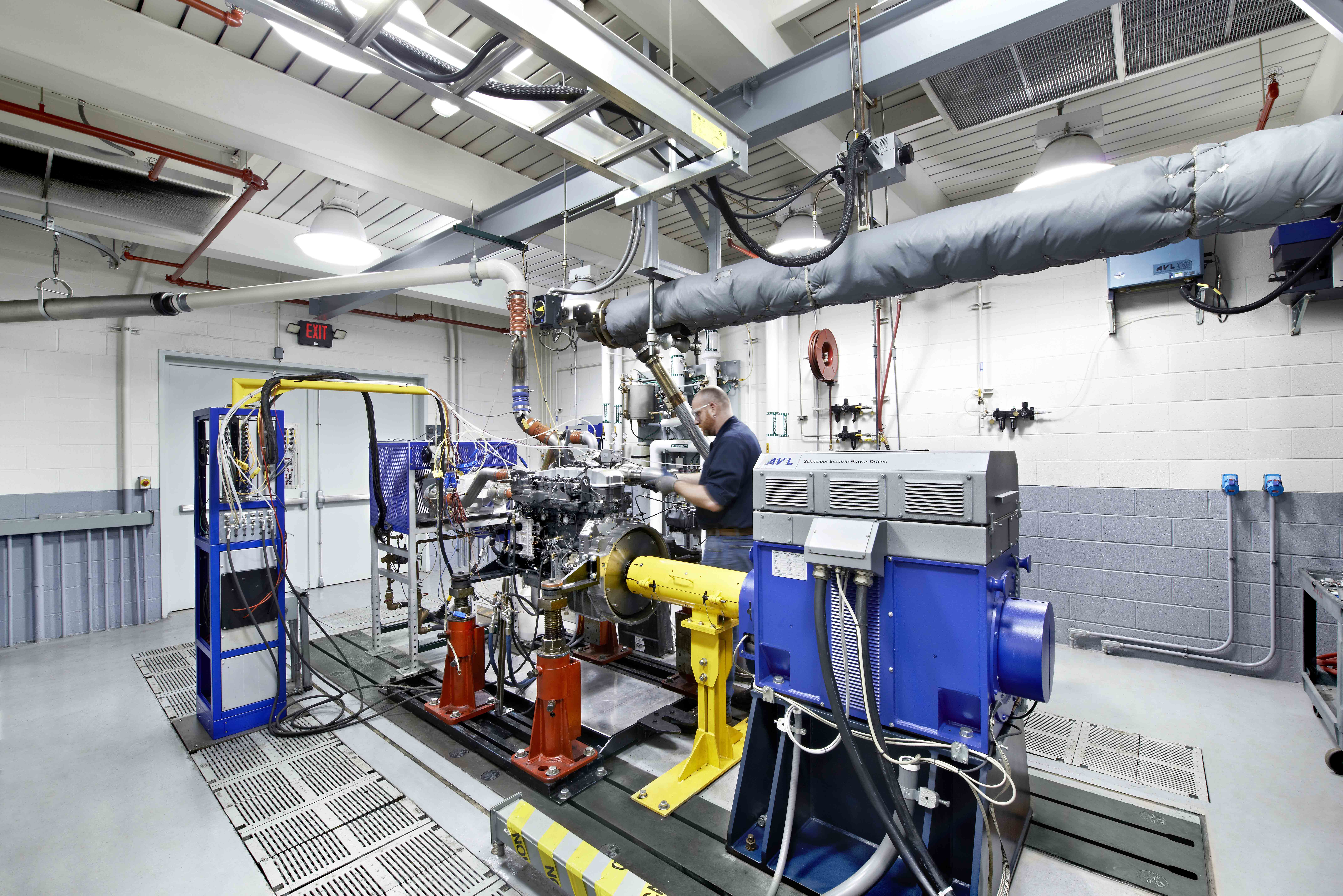 Sala de ensayos de motores en la fbrica de FPT Industrial en Arbon (Suiza)