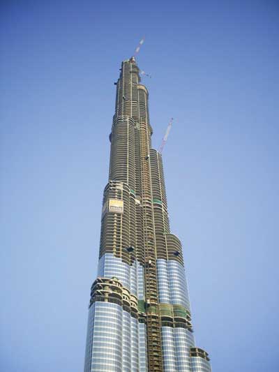 Putzmeister alcanz la marca de 601 m en bombeo de hormign en vertical en las torres del Burj Dubi