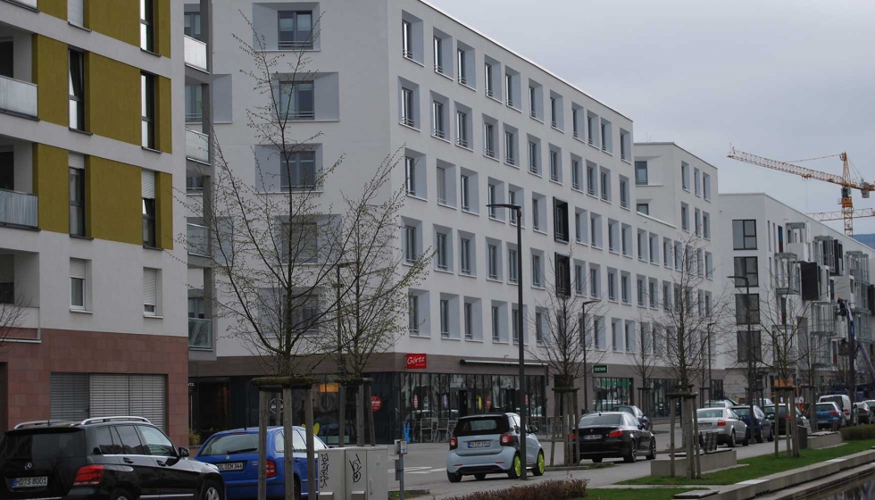 La monitorizacin de los edificios a lo largo de los edificios de Bahnstadt ha demostrado que el estndar Passivhaus ha tenido una aplicacin...