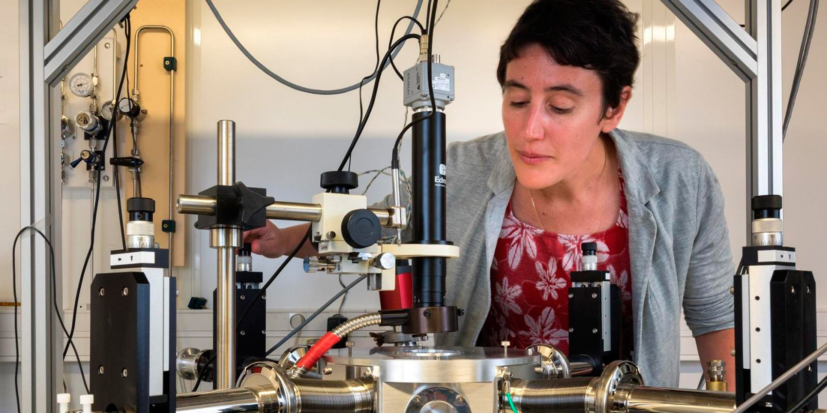 Julie Grollier, una de las investigadoras que ha participado en el proyecto sobre la nano-neurona artificial con reconocimiento de voz...