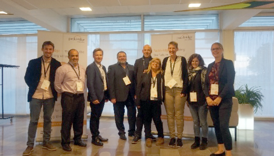 Miembros del Cluster de Nutricin y Salud (AINS) y el Cluster del Packaging en el Top Packaging Summit