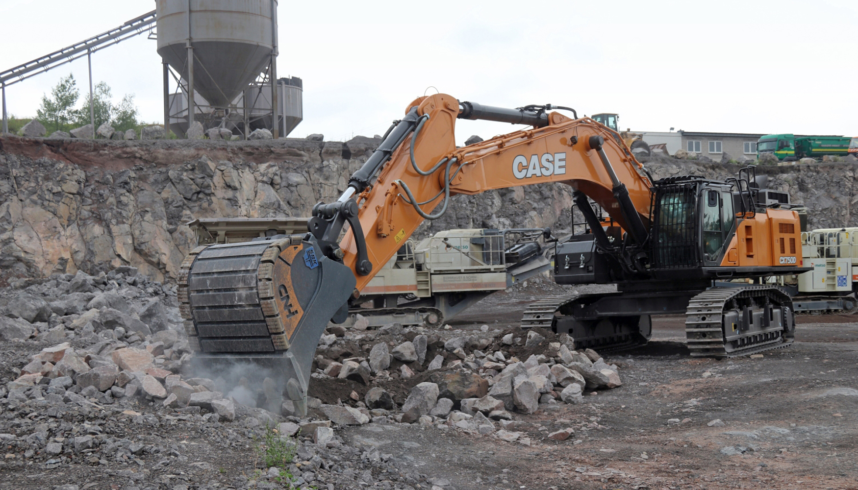 La nueva excavadora de cadenas CX750D es la mquina ms grande y potente de la gama Case