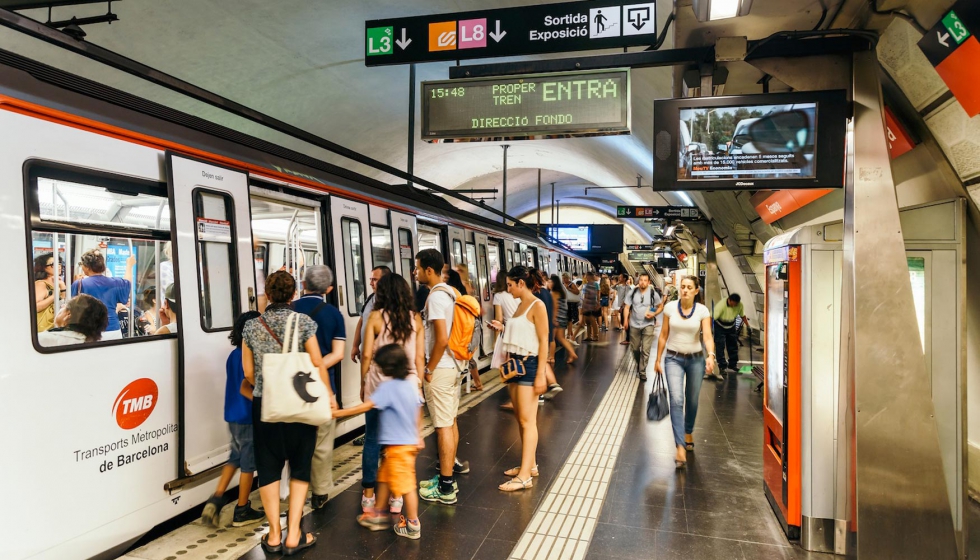 Entre las ciudades que cuentan con red de metro, Barcelona experiment la mayor subida en transporte por autobs: un 5,1%...