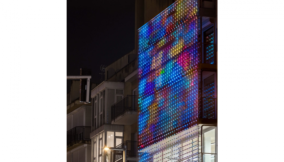 La fachada visual interactiva del edificio de Aura Seguros fue el factor innovador que proporcionaba valor aadido al conjunto. Foto: Simn Garca...