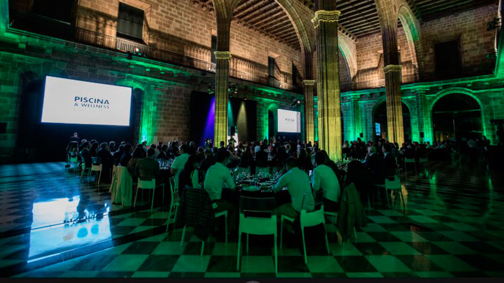Un momento de la cena de gala que reuni en la Casa Llotja de Mar de Barcelona a ms de 300 empresarios y profesionales del sector...