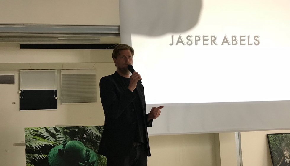 Jasper Abels, fotgrafo internacional de arte y moda y encargado de realizar la campaa 2018 de Coulisse...