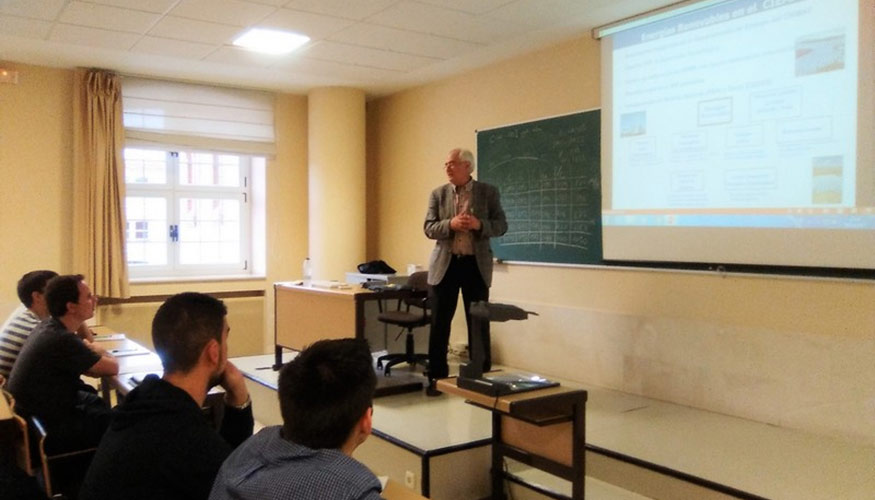 Enrique Soria durante su intervencin. Foto cortesa de la organizacin del Mster