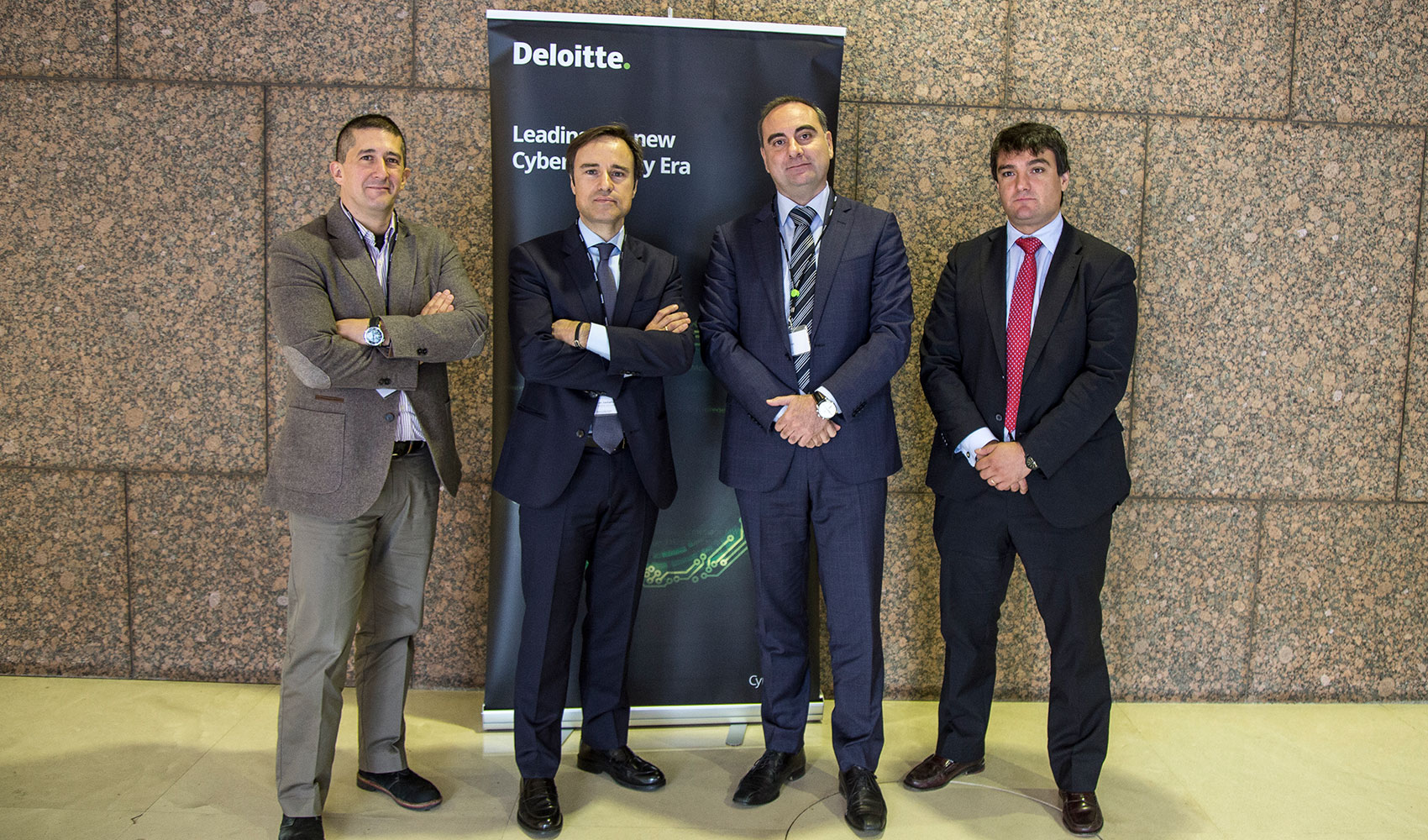 De izquierda a derecha, Vicente Martn, Presales Manager en Panda Security; Juan Santamara, director general de Panda Security; Abel Gonzlez...