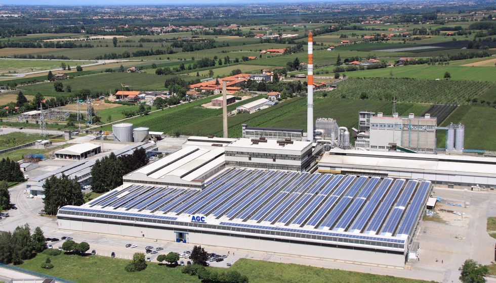 Vista de la planta de AGC Glass en Cuneo, Italia
