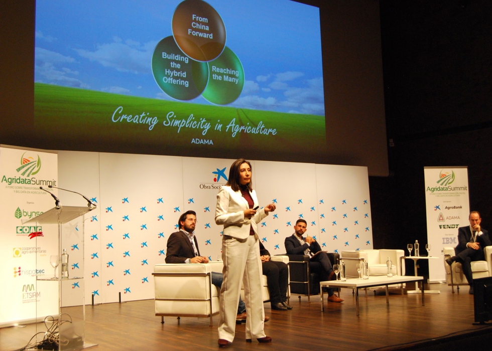 Anglica Reyes, directora de Marketing de Adama Iberia, unas de las empresas patrocinadoras de la jornada