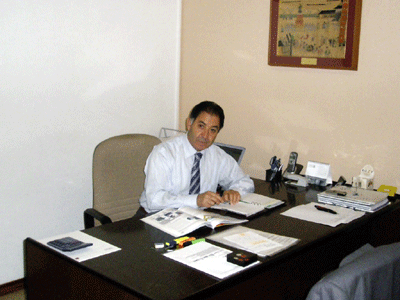 Carlos Vela, Gerente de Graf Lain