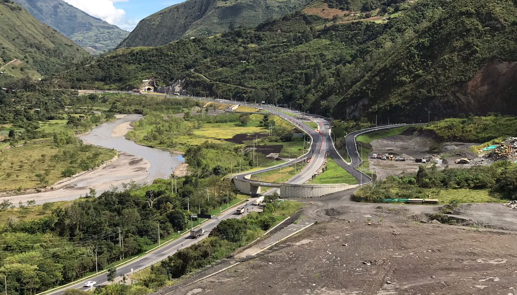 Indra es socio tecnolgico de referencia de Coviandes en el proyecto de la doble calzada Bogot- Villavicencio y una de las compaas lderes en el...