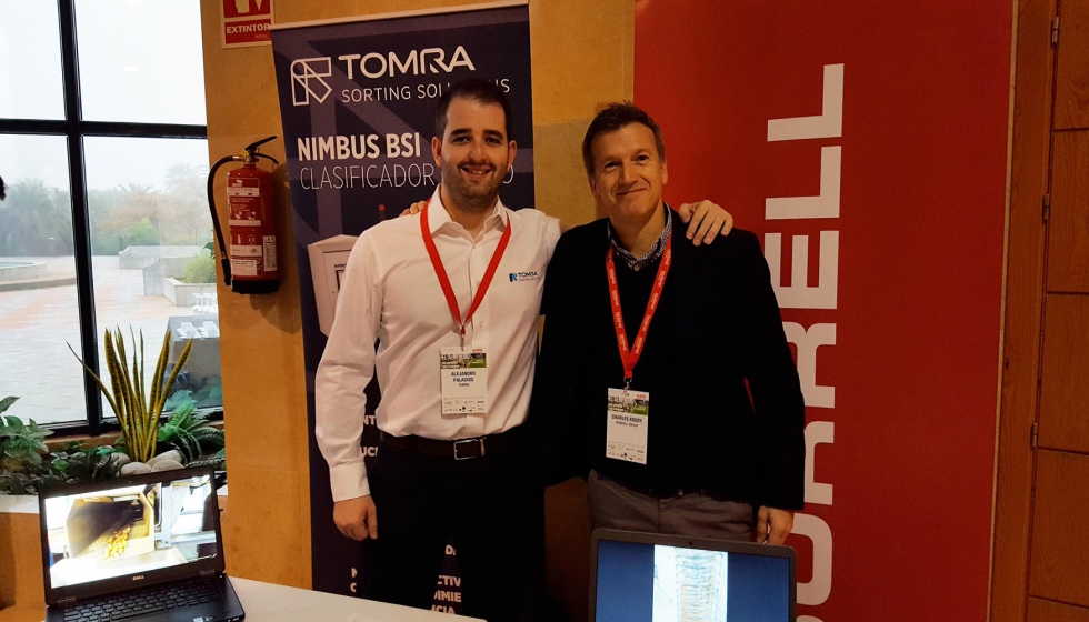 Alejandro Palacios, director de Ventas de Tomra Sorting Food para Espaa y Portugal, y Charles Boddy, jefe de Ventas internacional de Borrell Group...