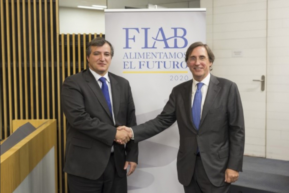 El expresidente de FIAB, Man Calvo, junto al nuevo presidente, Toms Pascual Gmez-Cutara