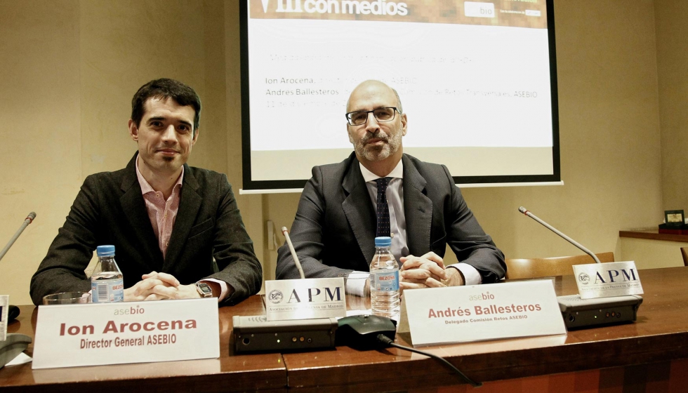 Ion Arocena y Andrs Ballesteros, director general y delegado de la Comisin de Retos Transversales de Asebio, respectivamente...