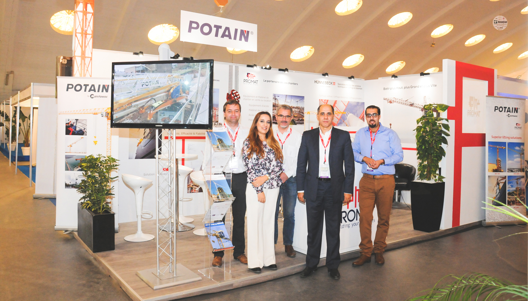 Personal de Potain y de Promat en la feria BTP Expo