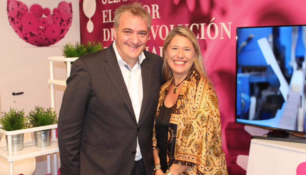 Javier Goicoechea, gerente de Ulzama Digital, y Paloma Beamonte, presidenta de Xerox para Espaa y Portugal