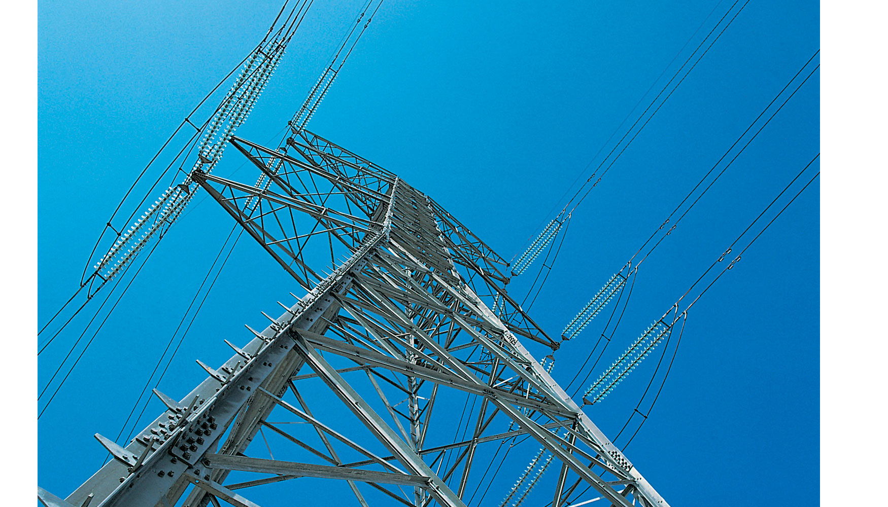 La nueva lnea de 220 kilovoltios (kV) conecta la subestacin Plaza con la lnea de 220 kV Entrerros-Montetorrero...